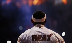 羽毛球赛场焦点！美国队对阵克罗地亚队，主力缺阵，替补球员挺身而出